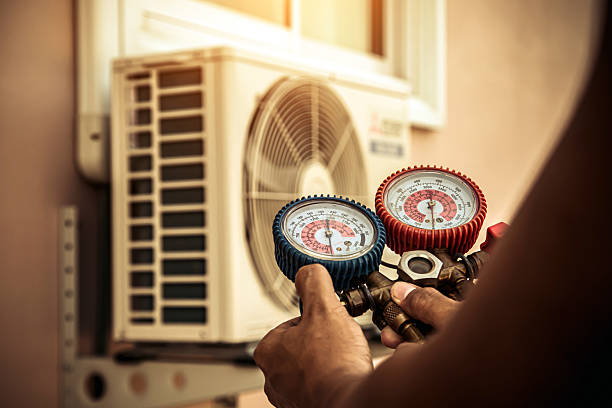 Professional Hvac Installation technician working in Grand Blanc, MI
